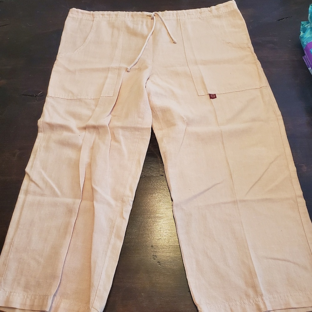 XCVI Capris